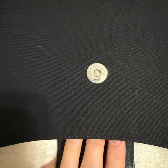 Authentic Vintage Salvatore Ferragamo handbag. - Picture 6 of 13